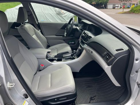 Used 2015 Honda Accord EX-L image 15