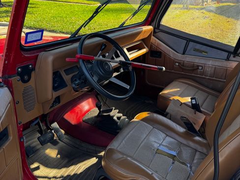 Used 1995 Jeep Wrangler Rio Grande AWD/4WD image 8