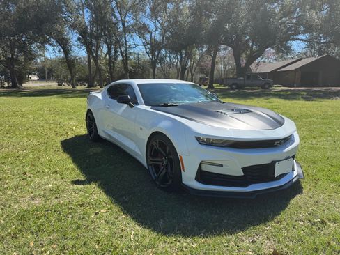 Used 2021 Chevrolet Camaro SS image 6