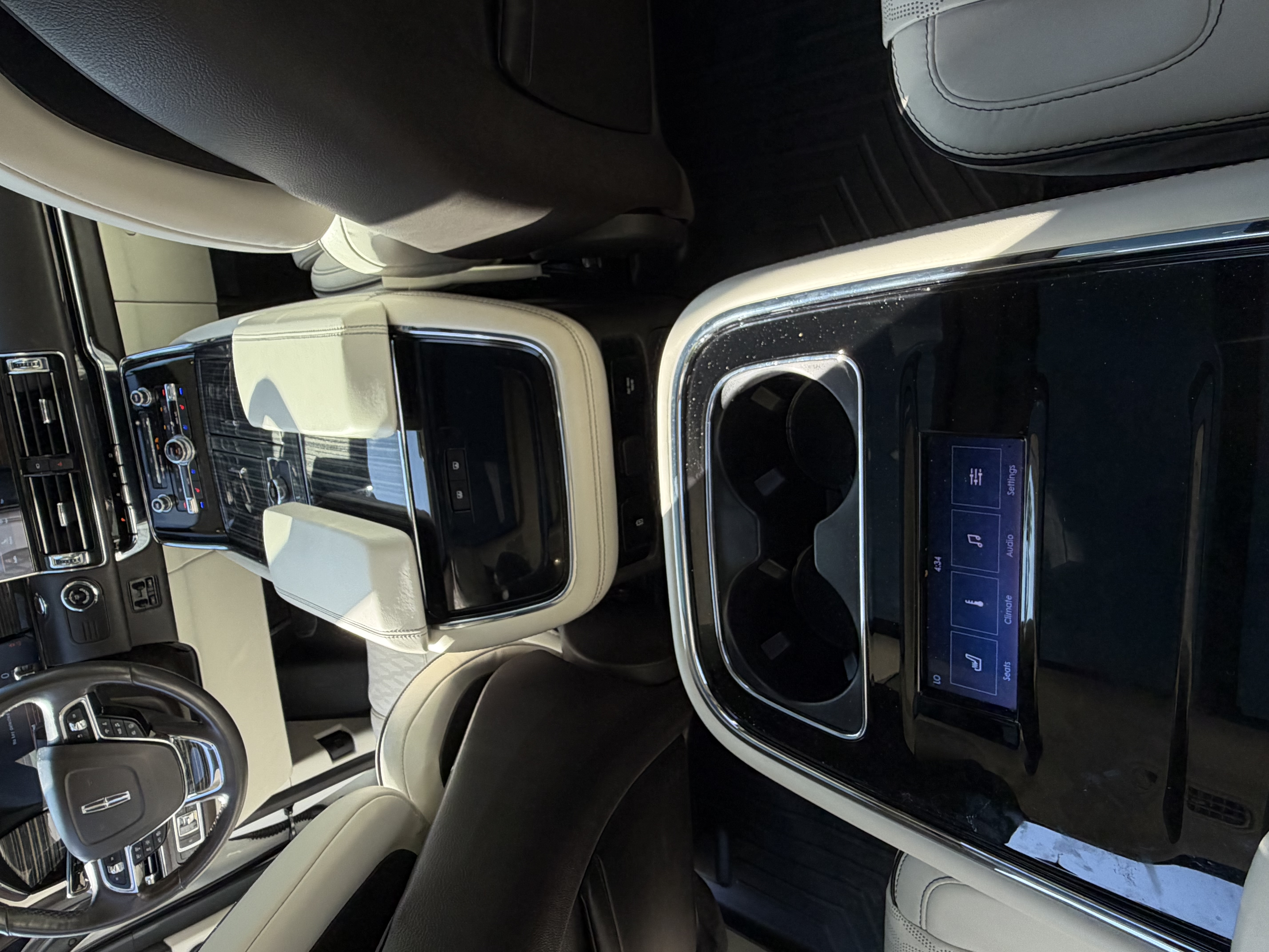 Used 2023 Lincoln Navigator Black Label AWD/4WD image 17