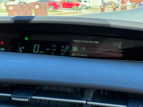 Used 2010 Toyota Prius Two image 6