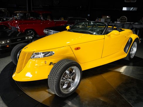 Used 1999 Plymouth Prowler image 11