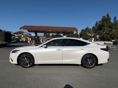 Used 2023 Lexus ES 300h w/ Premium Package