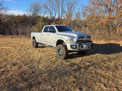 Used 2015 RAM 3500 Laramie w/ Protection Group image 4