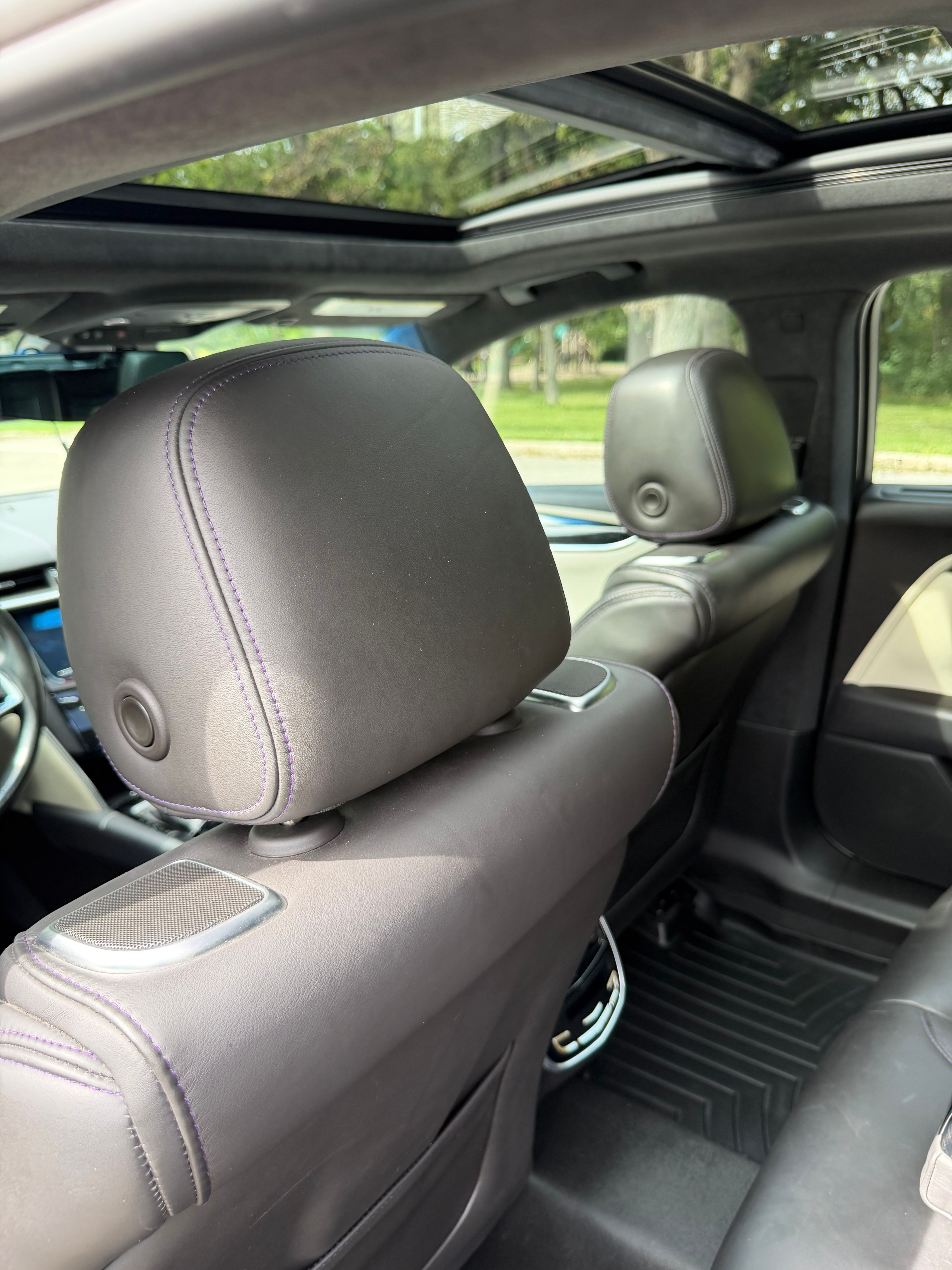 Used 2015 Cadillac XTS Platinum AWD/4WD image 2