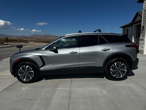 Used 2024 Chevrolet Blazer EV LT image 11