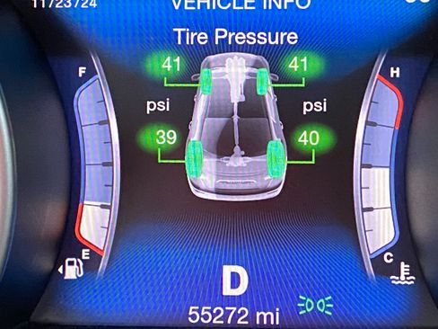 Used 2017 Maserati Ghibli image 11