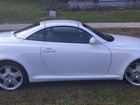Used 2004 Lexus SC 430 Convertible image 13