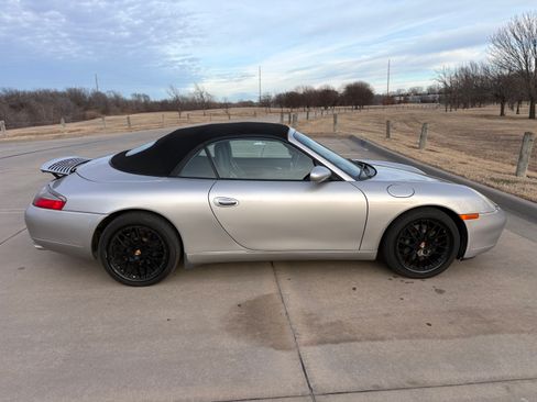 Used 2001 Porsche 911 Carrera image 26