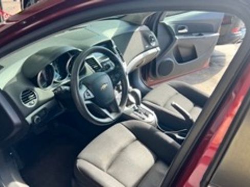 Used 2016 Chevrolet Cruze LT image 12
