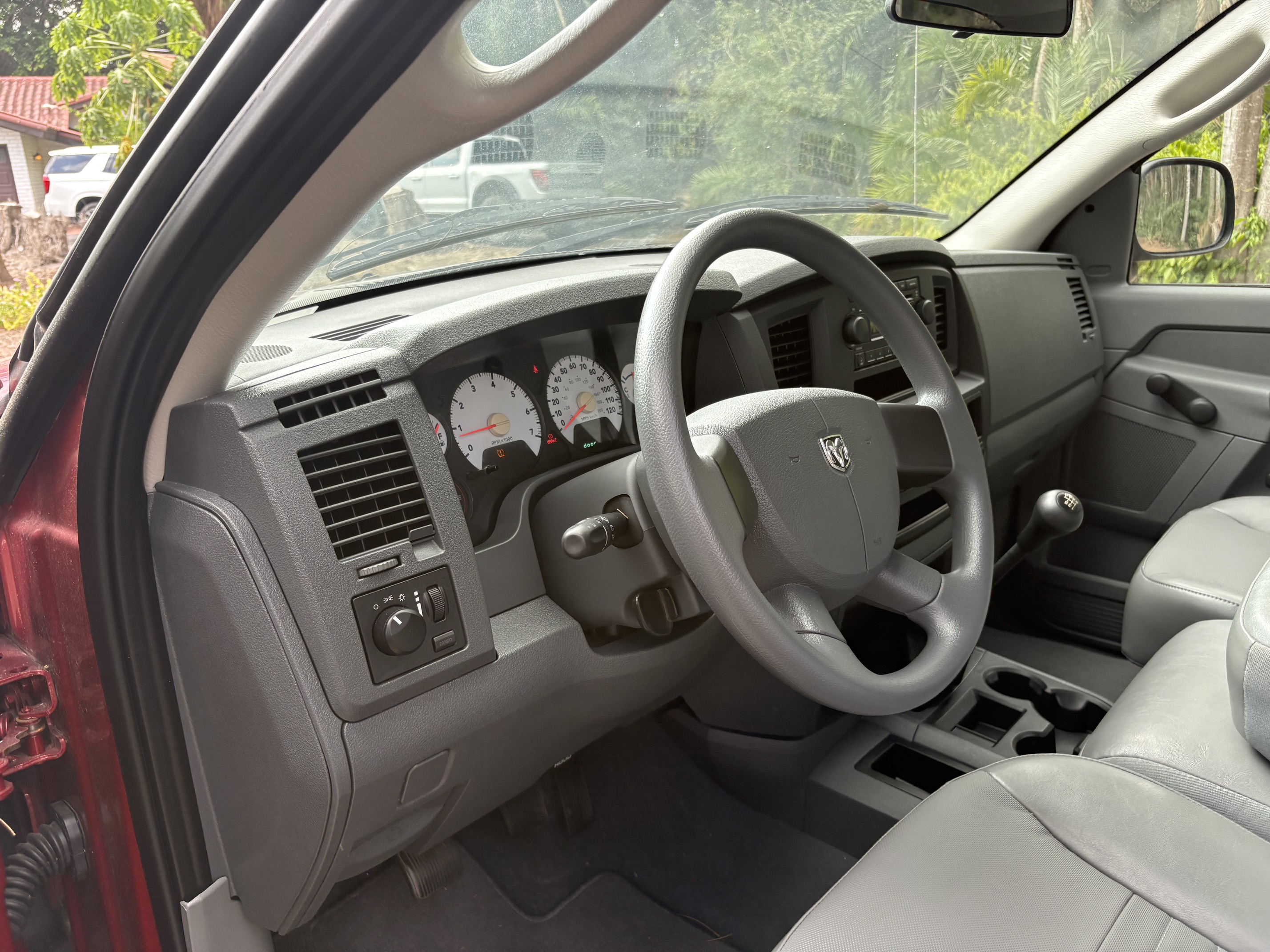 Used 2008 Dodge Ram 1500 Truck ST RWD image 8