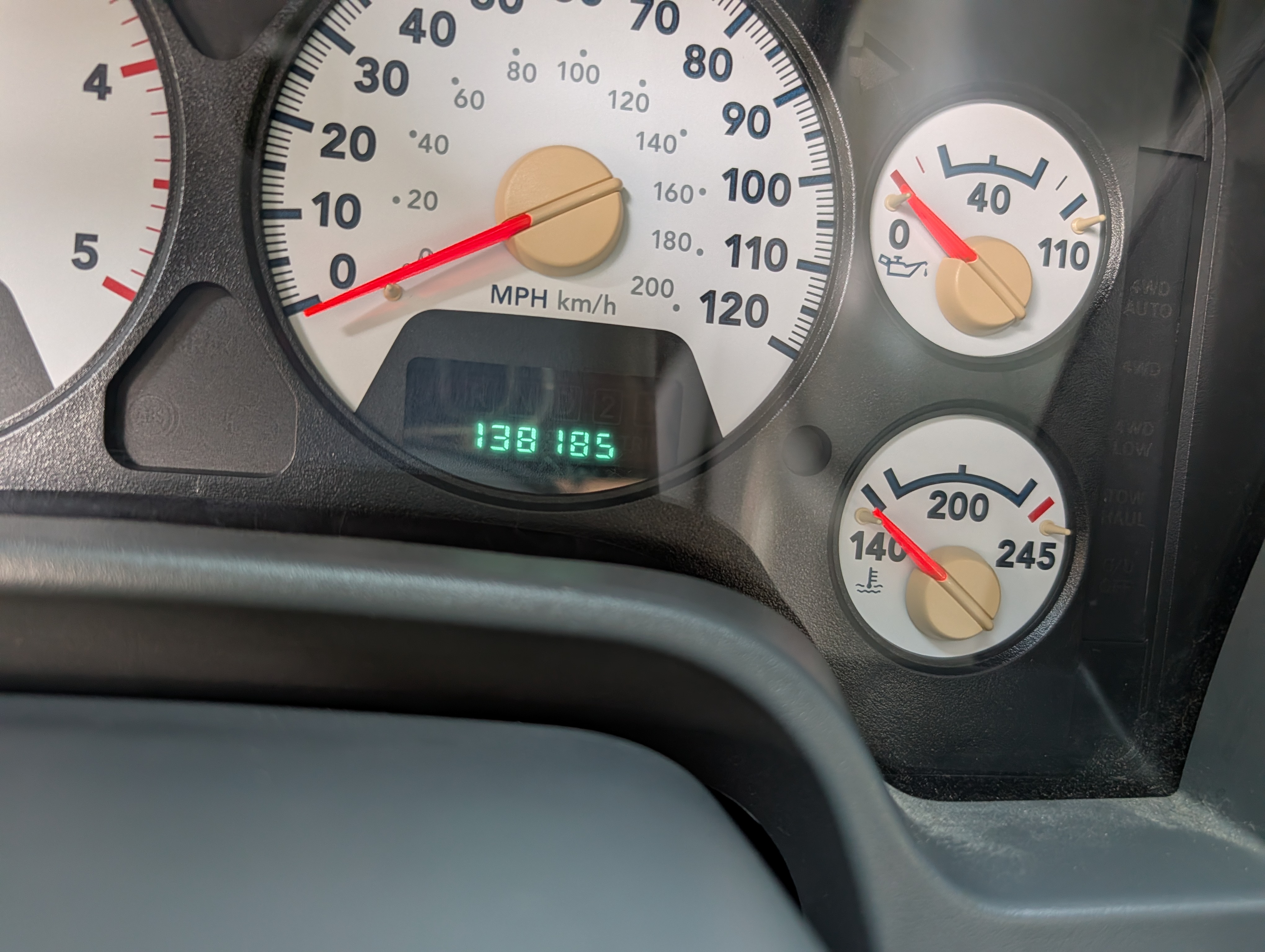 Used 2006 Dodge Ram 2500 Truck SLT w/ Quad Cab Big Horn Value Group AWD/4WD image 2