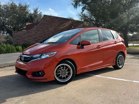 Used 2018 Honda Fit Sport image 1