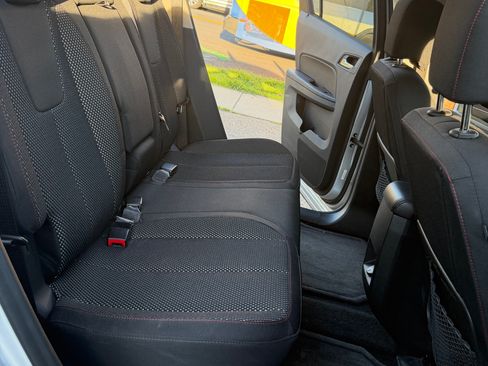 Used 2016 GMC Terrain SLE image 18