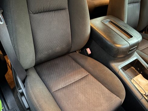 Used 2011 Chevrolet Tahoe LS image 12