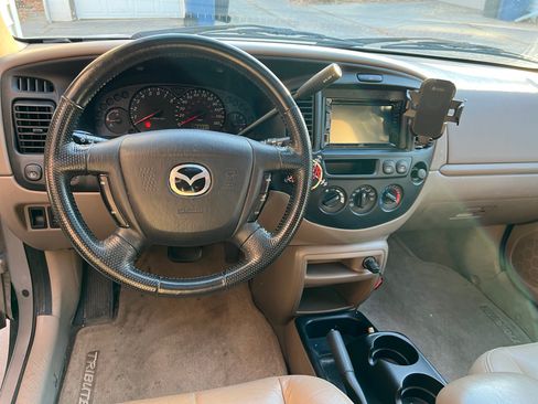 Used 2002 MAZDA Tribute ES image 9