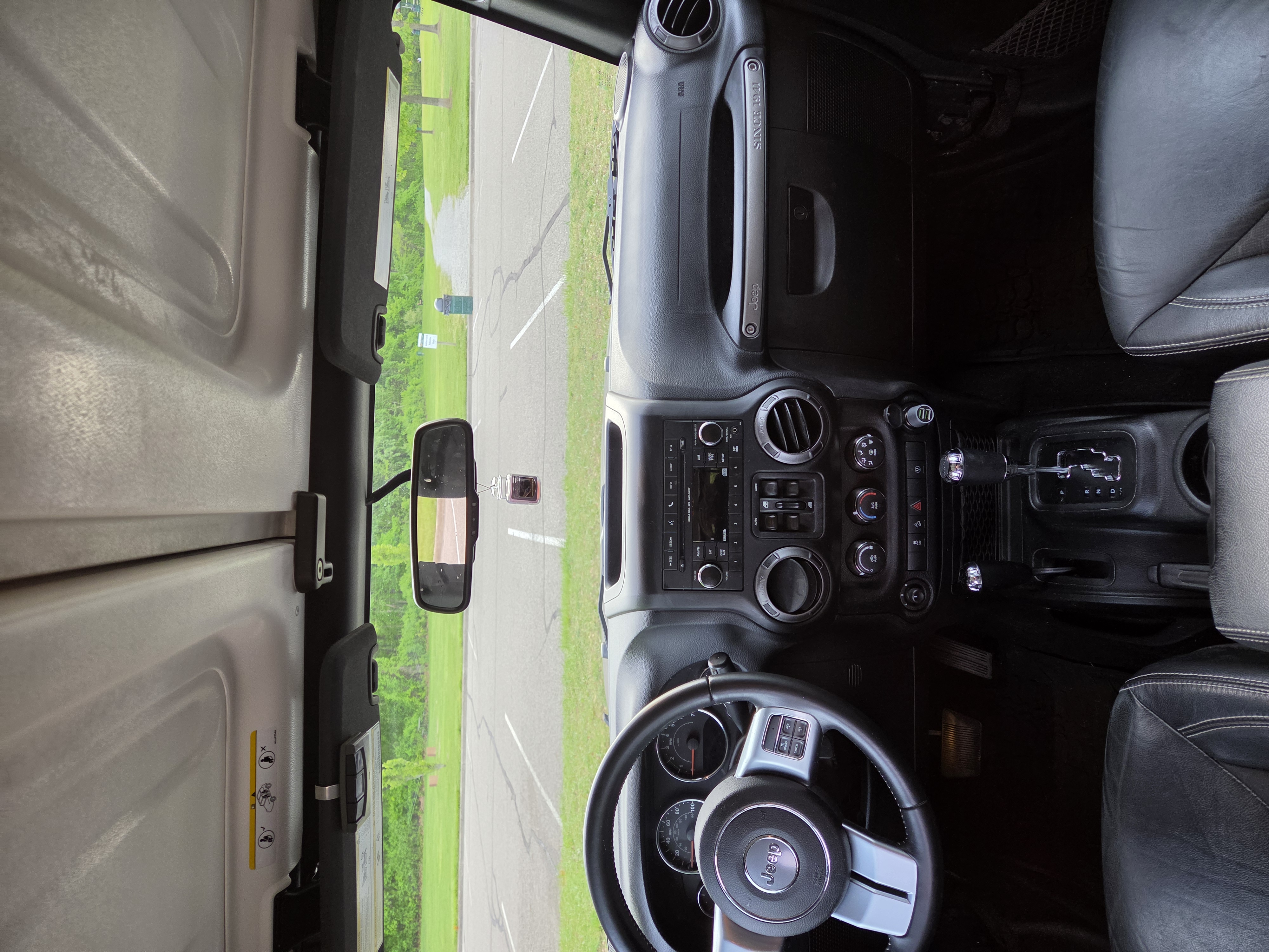 Used 2018 Jeep Wrangler Unlimited Sport AWD/4WD image 18