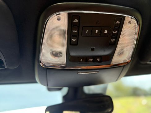 Used 2018 Jeep Grand Cherokee Trackhawk image 12