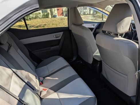 Used 2017 Toyota Corolla LE image 14