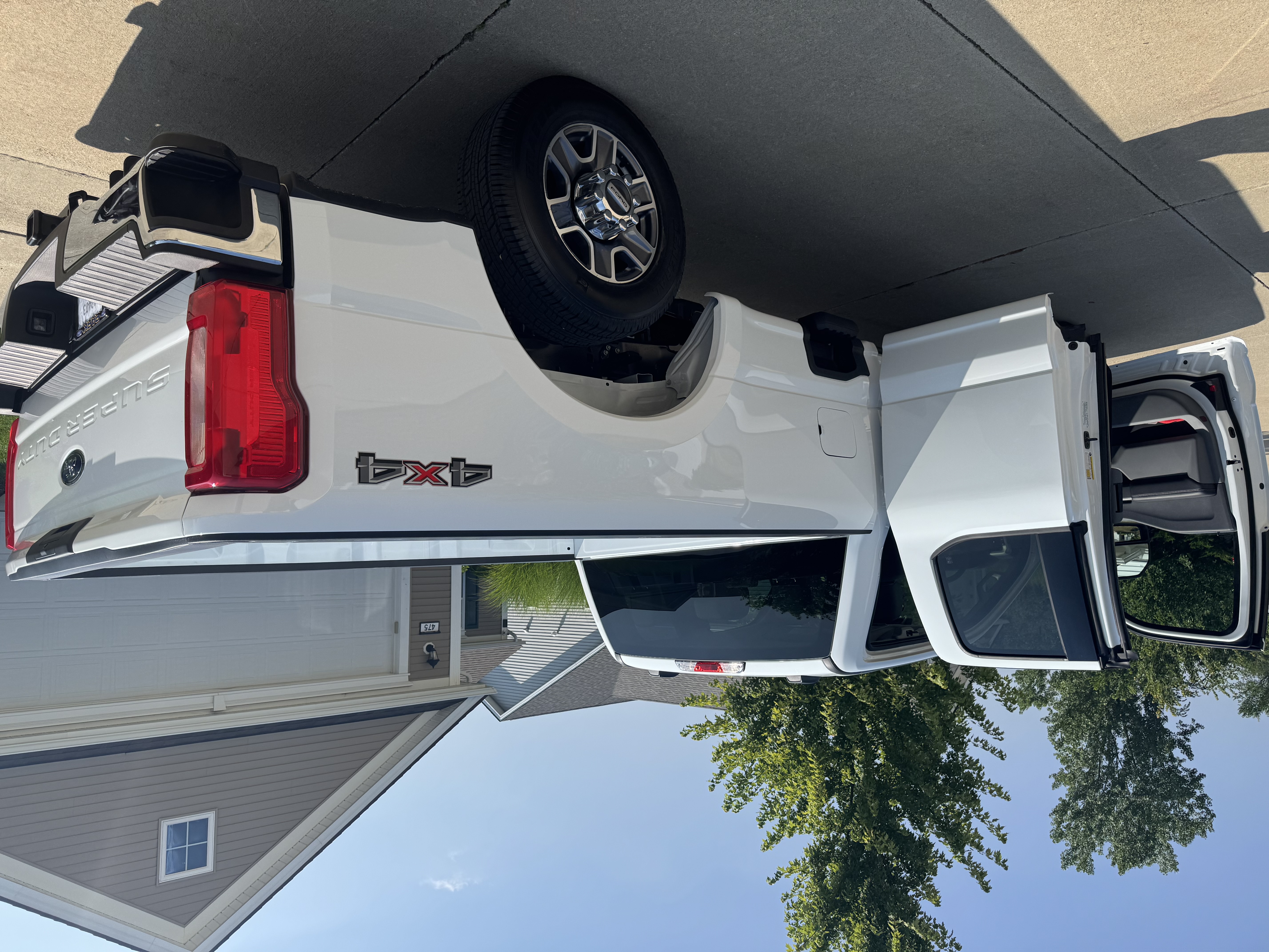 Used 2025 Ford F350 XLT AWD/4WD image 1