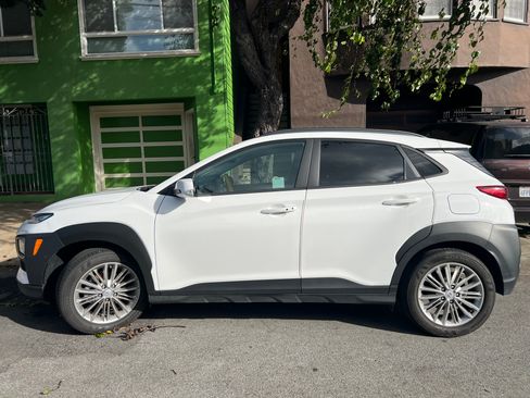 Used 2021 Hyundai Kona SEL w/ Cargo Package image 9