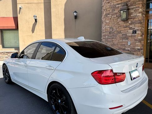 Used 2015 BMW 320i Sedan RWD image 2