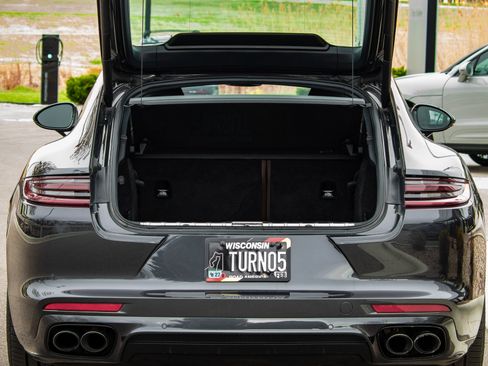 Used 2017 Porsche Panamera 4S AWD/4WD image 11