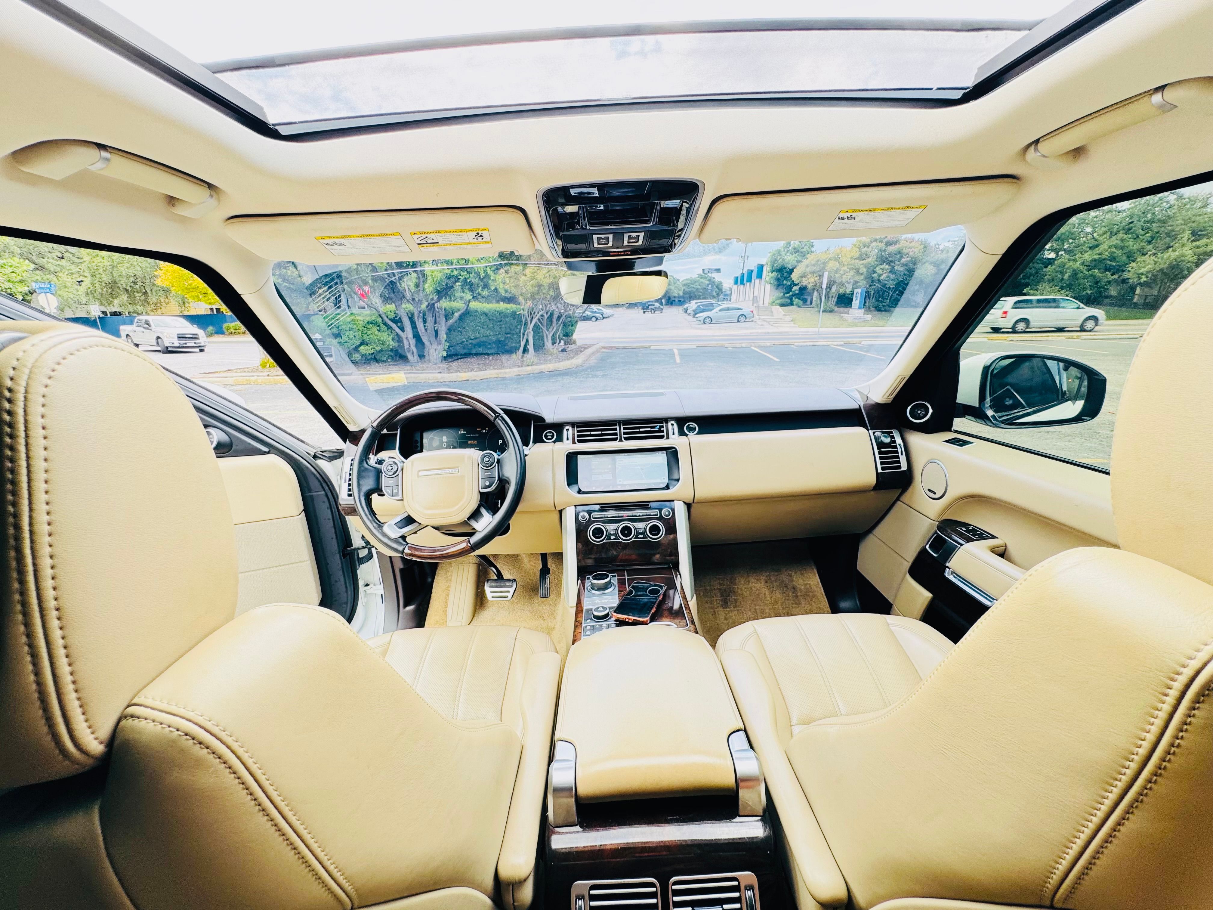Used 2017 Land Rover Range Rover HSE AWD/4WD image 14