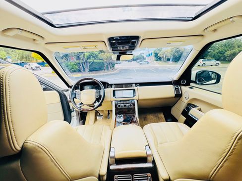 Used 2017 Land Rover Range Rover HSE AWD/4WD image 14