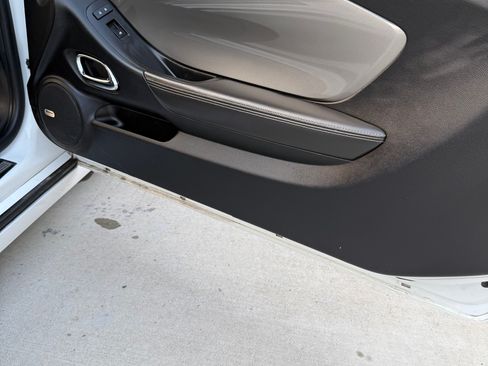 Used 2014 Chevrolet Camaro SS w/ RS Package RWD image 4