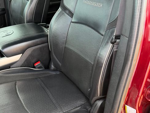 Used 2019 RAM 2500 Laramie AWD/4WD image 17
