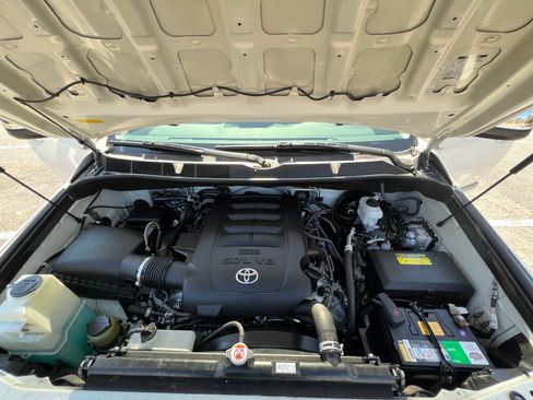 Used 2019 Toyota Sequoia Platinum image 26