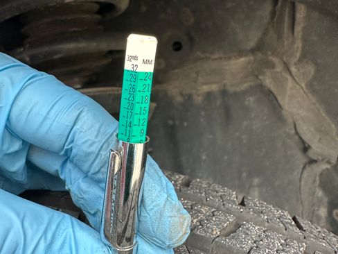 Used 2005 Saturn Vue 2WD w/ Sport Plus II Pkg image 13