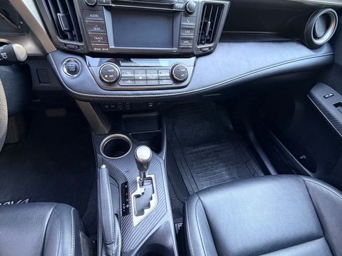 Used 2013 Toyota RAV4 Limited AWD/4WD image 15