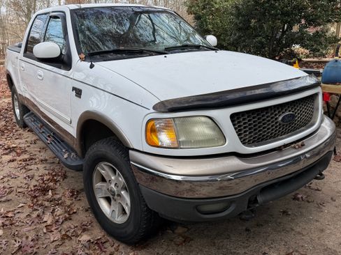 Used 2002 Ford F150 4x4 SuperCrew image 2
