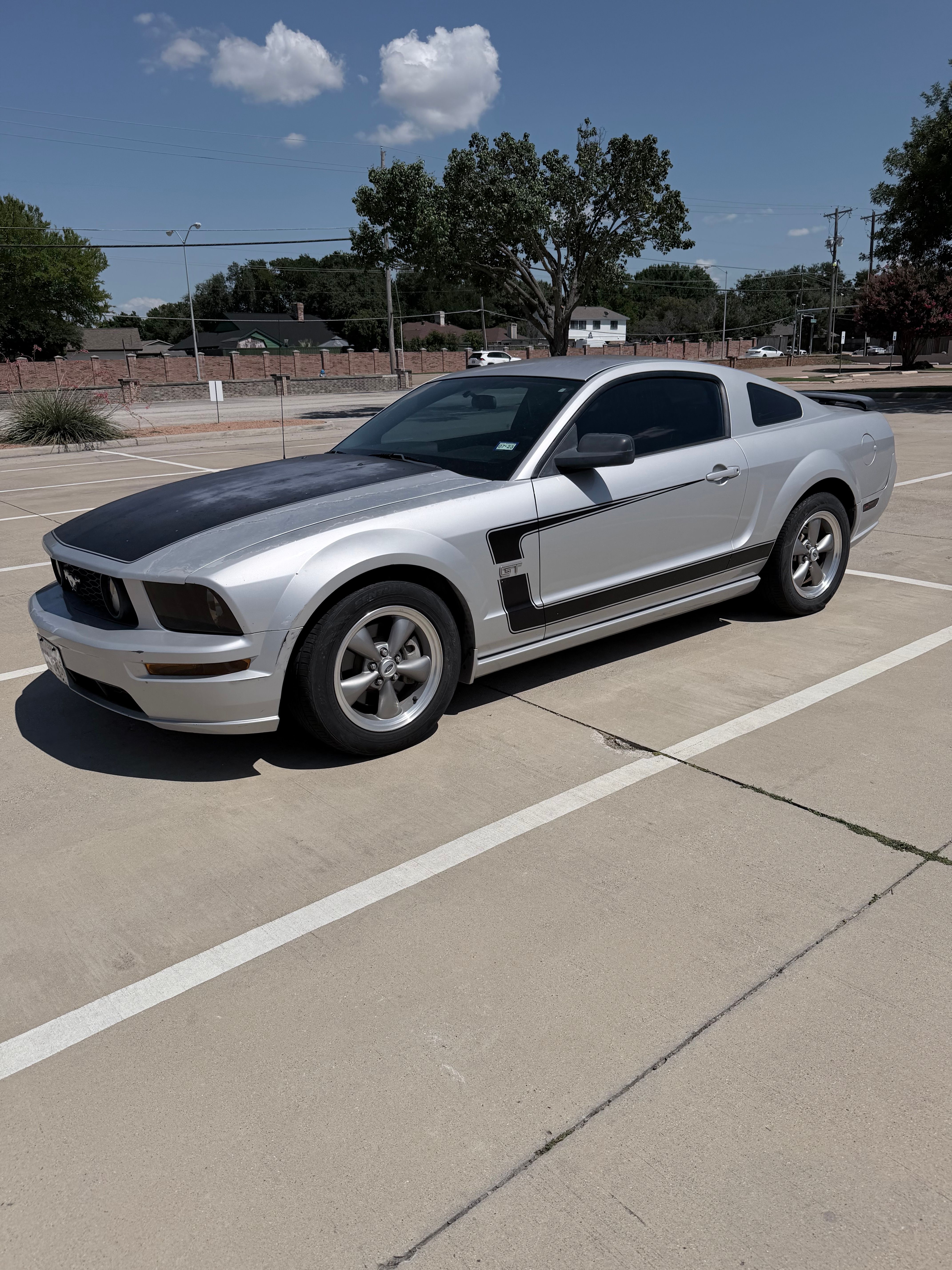 Used 2006 Ford Mustang GT Premium RWD image 4