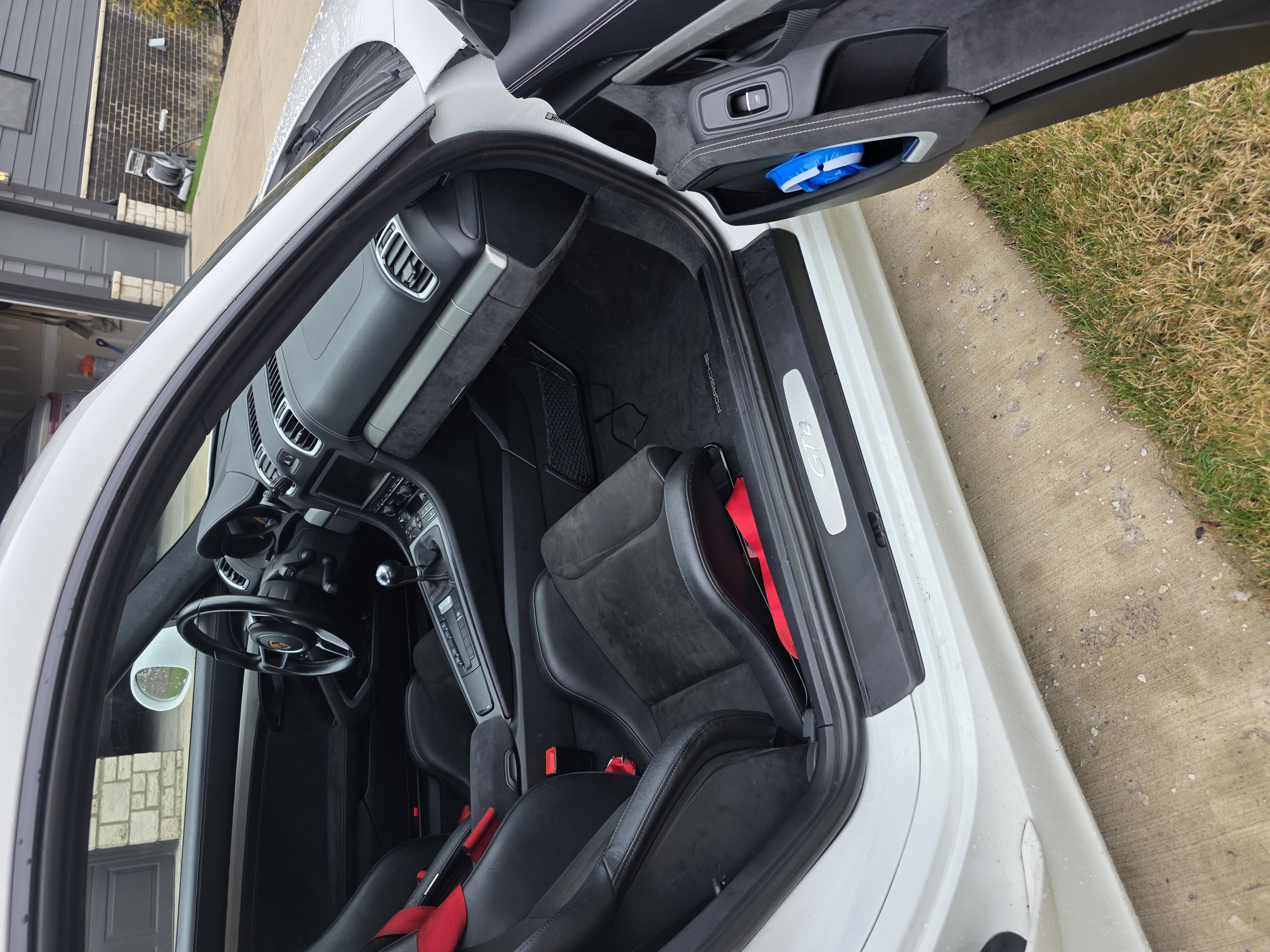 Used 2016 Porsche Cayman GT4 RWD image 9