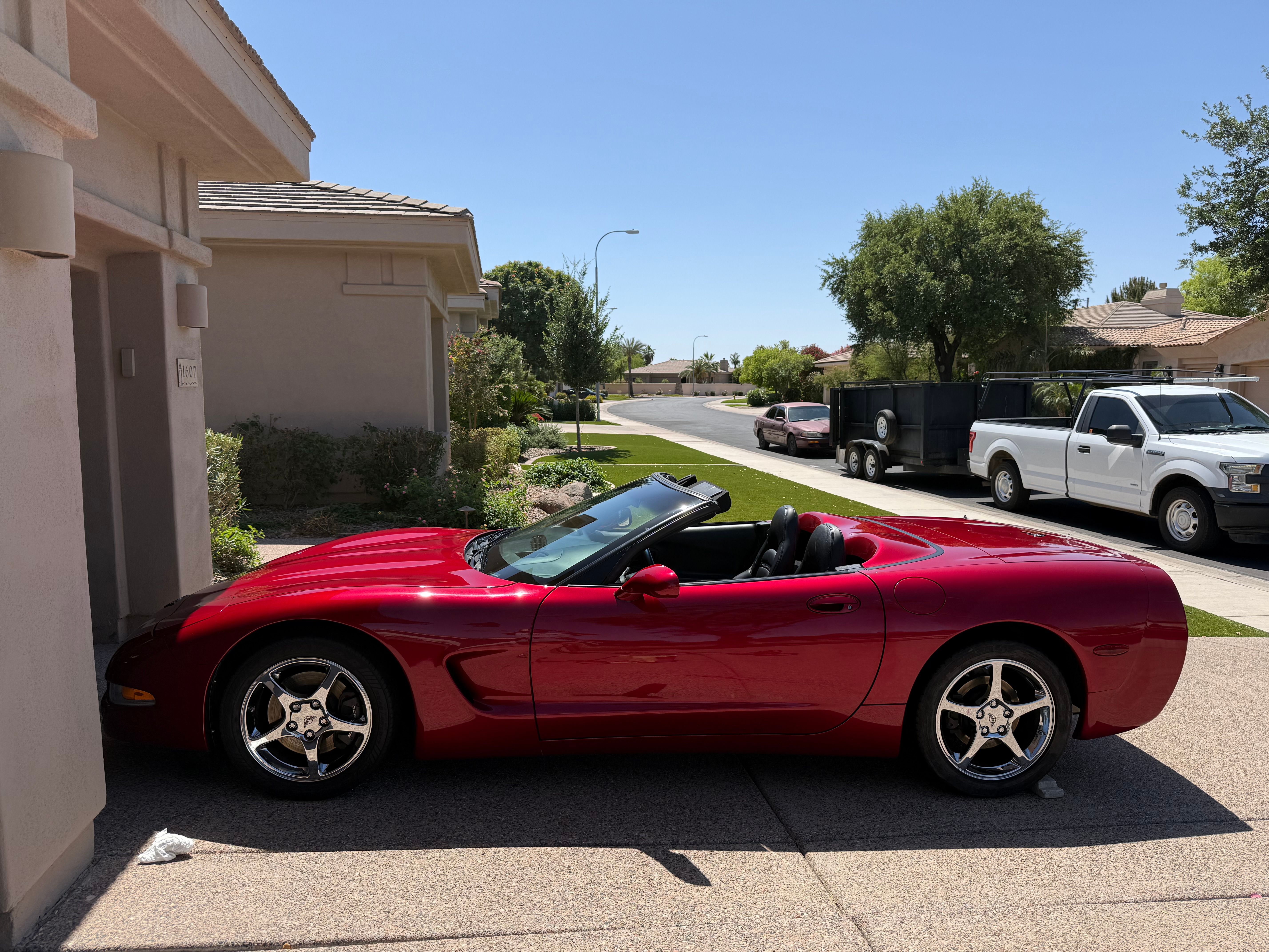 Used 2001 Chevrolet Corvette Convertible w/ Preferred Equipment Group2 RWD image 2