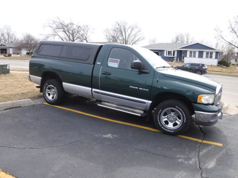 Used 2002 Dodge Ram 1500 Truck 4x4 Regular Cab image 1