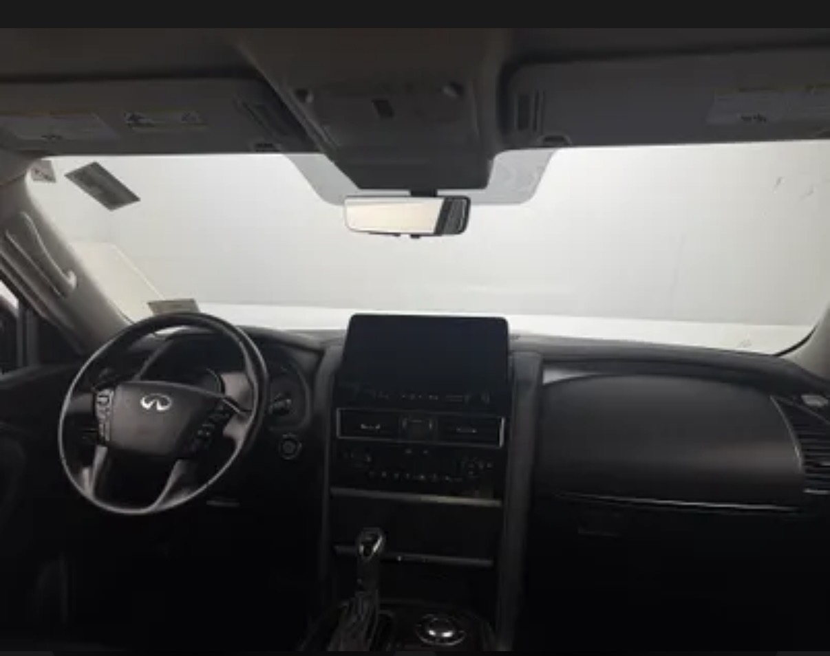 Used 2024 INFINITI QX80 Luxe RWD image 18
