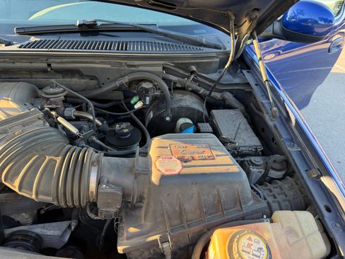 Used 2003 Ford F150 Lightning image 25