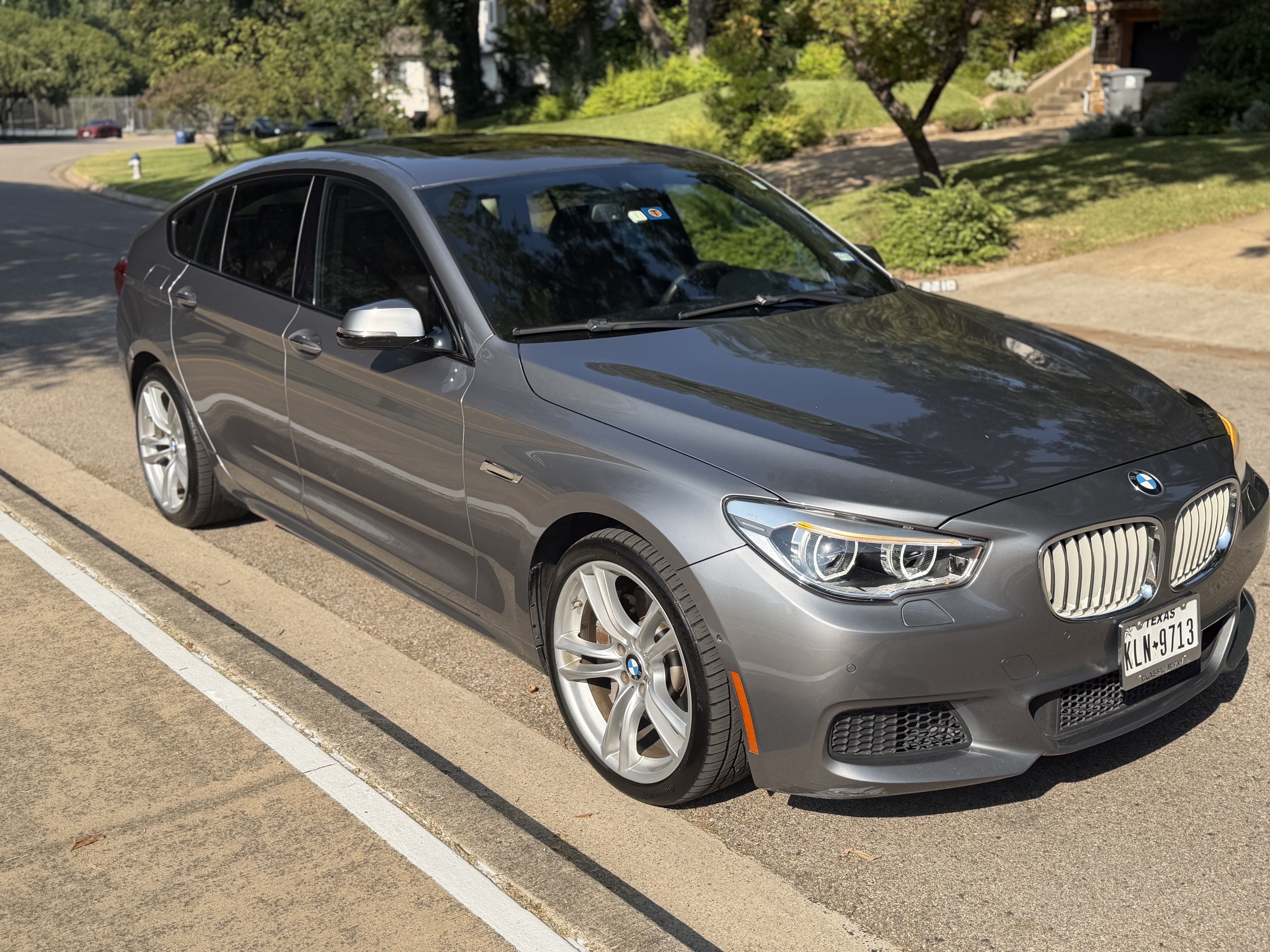 Used 2015 BMW 550i Gran Turismo RWD image 2