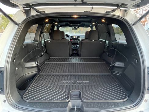 Used 2022 Honda Pilot Black Edition image 32