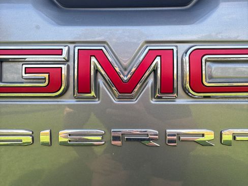 Used 2019 GMC Sierra 1500 SLE w/ SLE Value Package image 10