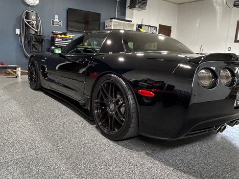Used 2003 Chevrolet Corvette Z06 w/ Memory Package, 3 Drivers RWD image 10