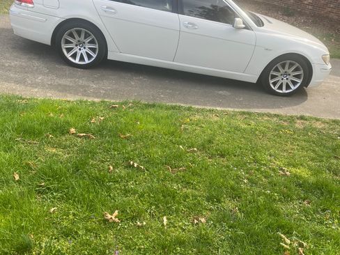 Used 2006 BMW 750Li image 2