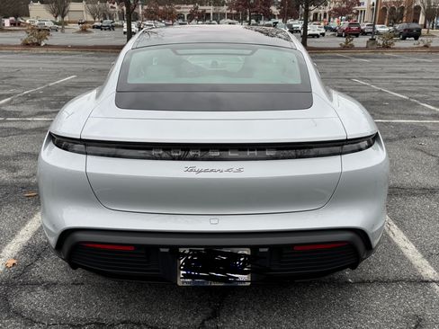 Used 2021 Porsche Taycan 4S image 26