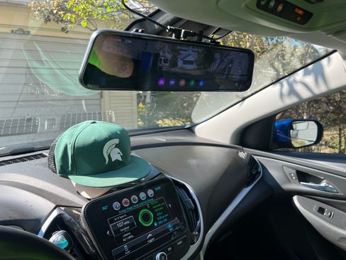 Used 2017 Chevrolet Volt LT w/ Comfort Package image 10