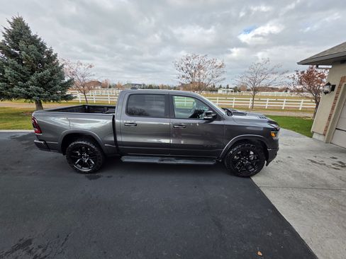 Used 2022 RAM 1500 Laramie image 4