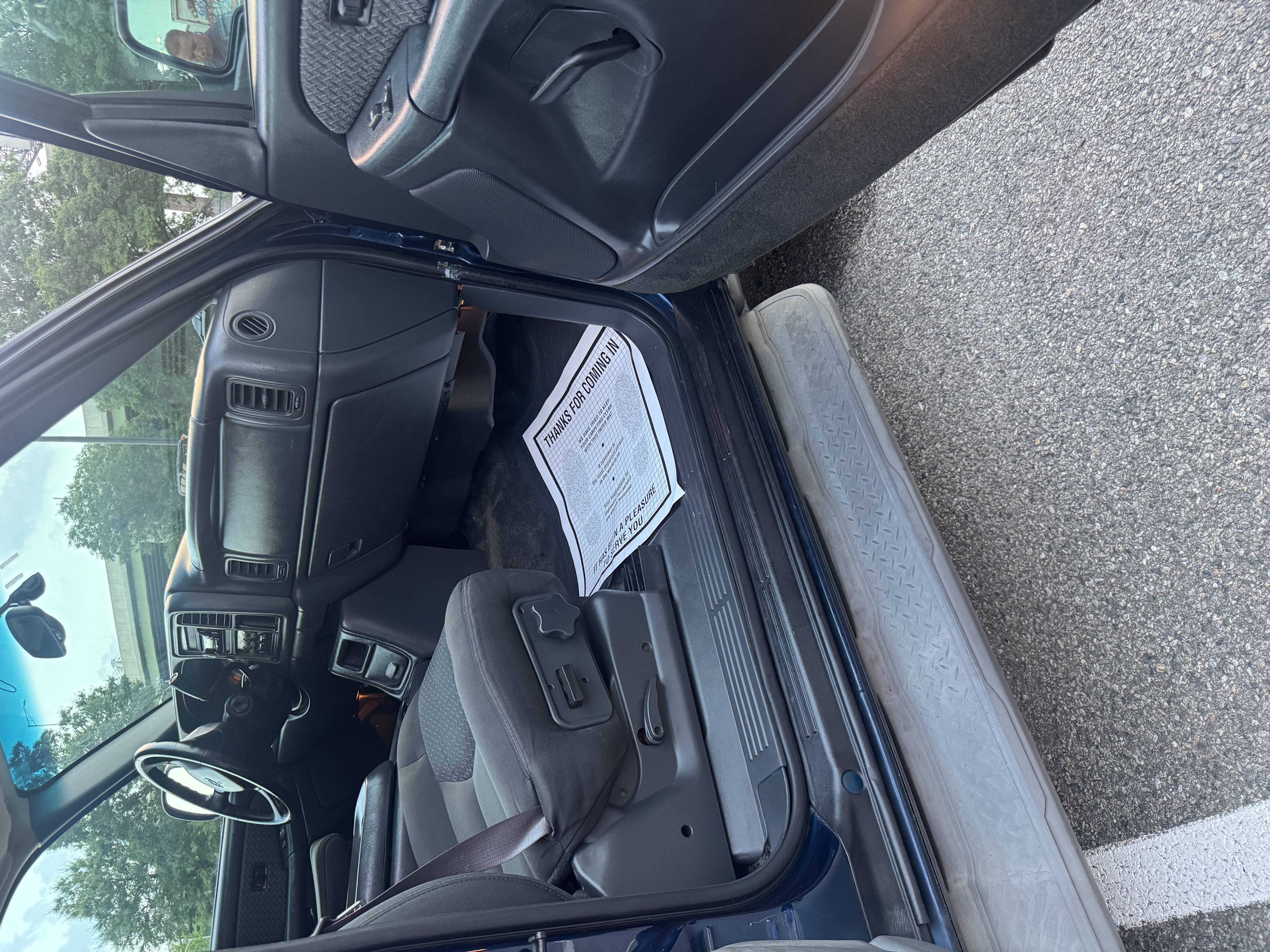 Used 2002 Chevrolet Avalanche 4x4 w/ Off-Road Suspension Pkg image 11
